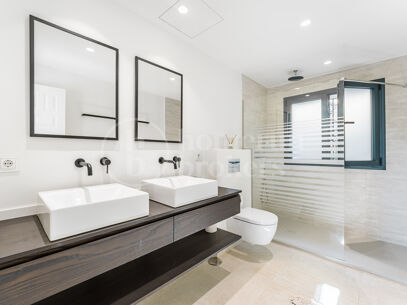 Villa Capricho | Front Golf Pool Views
