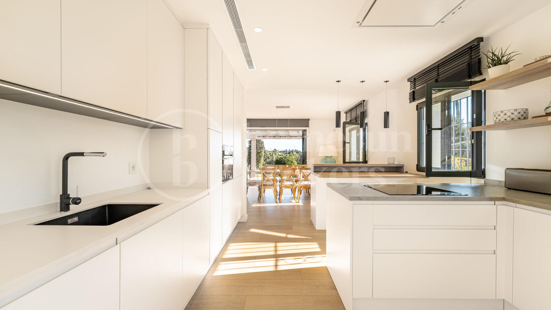 Villa Capricho | Front Golf Pool Views