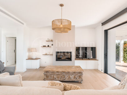 Villa Capricho | Front Golf Pool Views