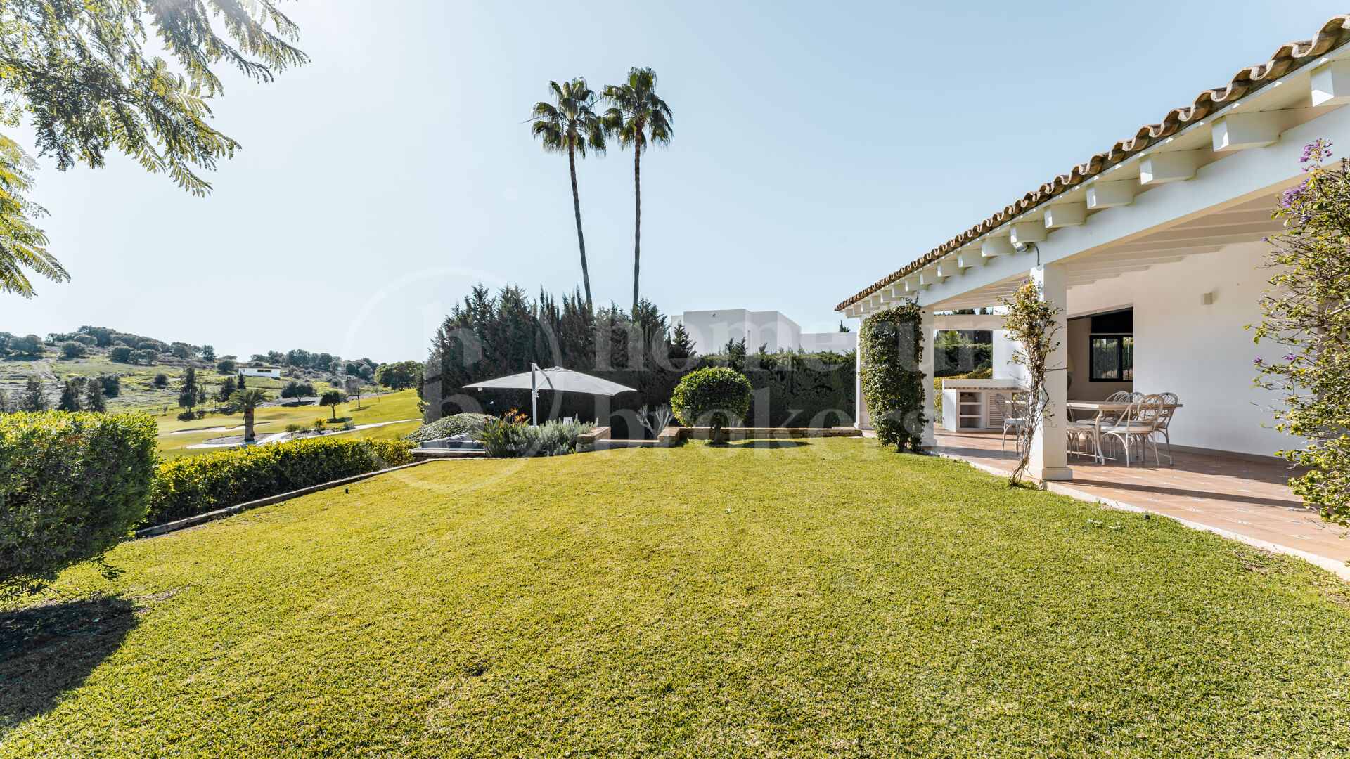 Villa Capricho | Front Golf Pool Views