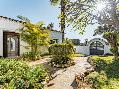 Villa Capricho | Front Golf Pool Views