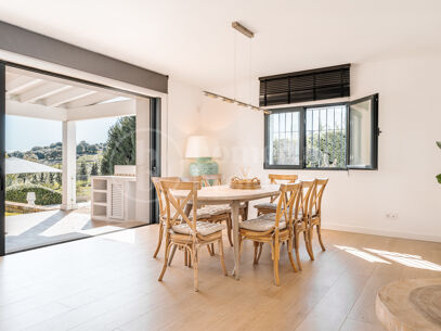 Villa Capricho | Front Golf Pool Views
