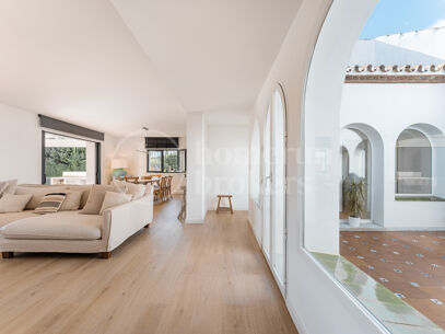Villa Capricho | Front Golf Pool Views