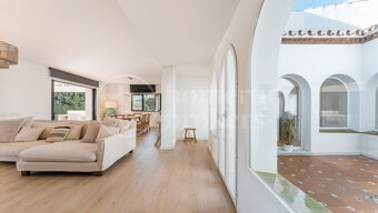 Villa Capricho | Front Golf Pool Views