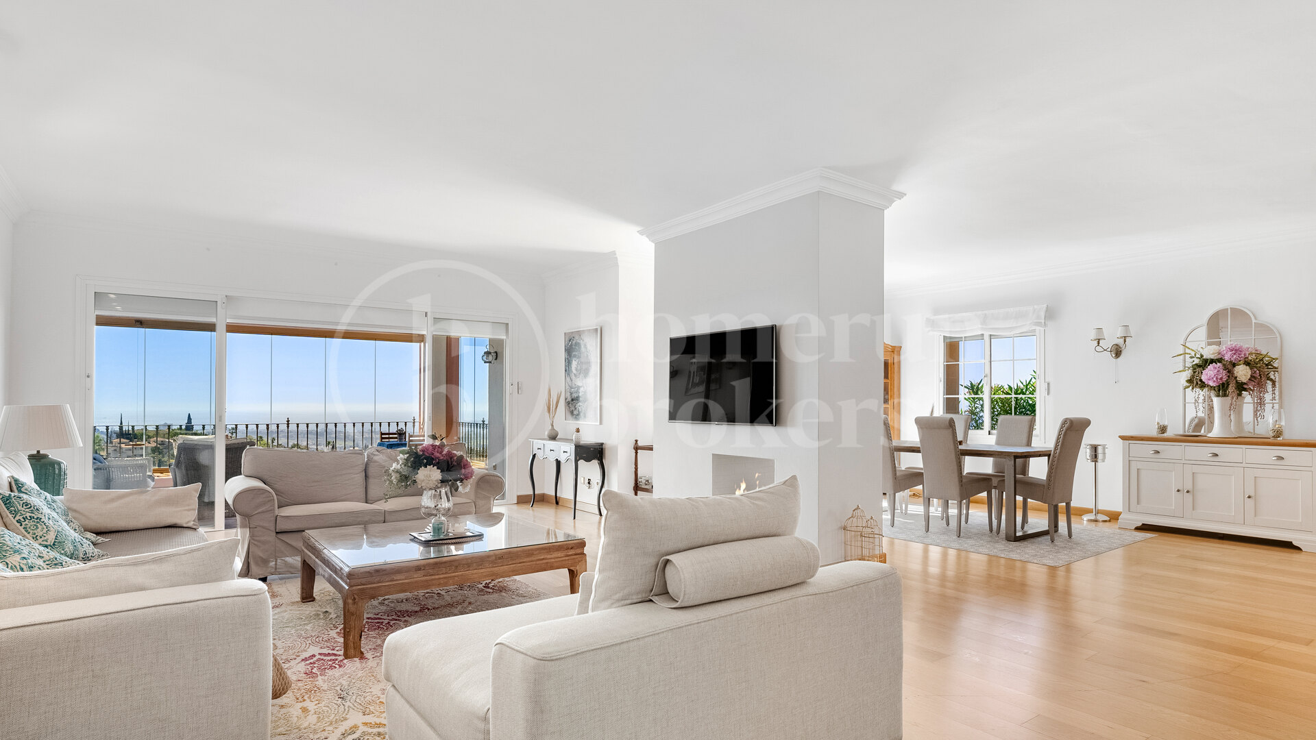 Apartment Torre Halcones – Panoramic Coastal Hideaway