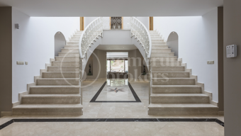 Villa till försäljning i El Madroñal, Benahavis
