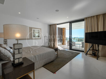 Villa Onyx – Panoramautsikt över hav och golf i prestigefyllda La Alquería, Benahavís