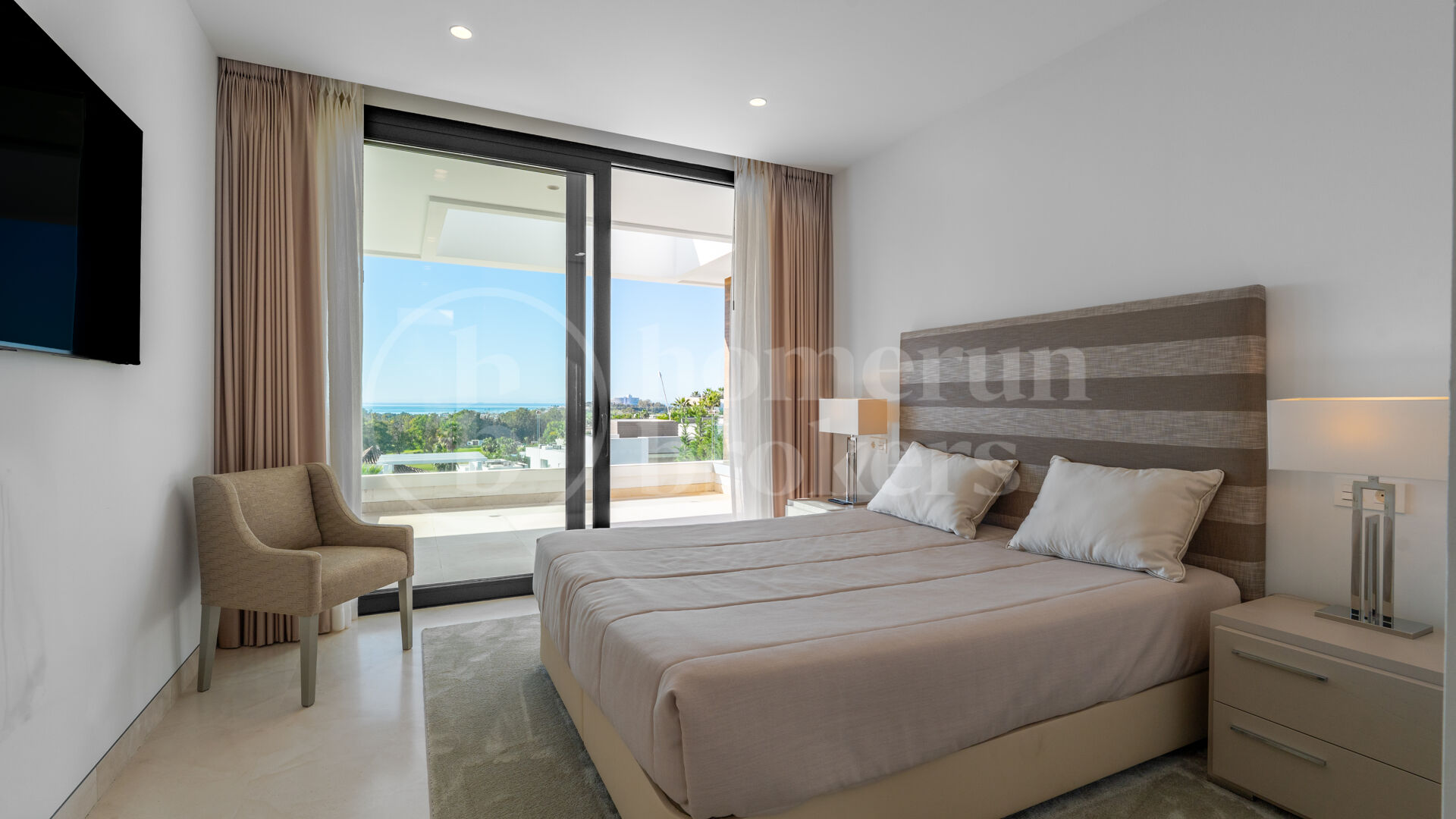 Villa Onyx – Panoramautsikt över hav och golf i prestigefyllda La Alquería, Benahavís