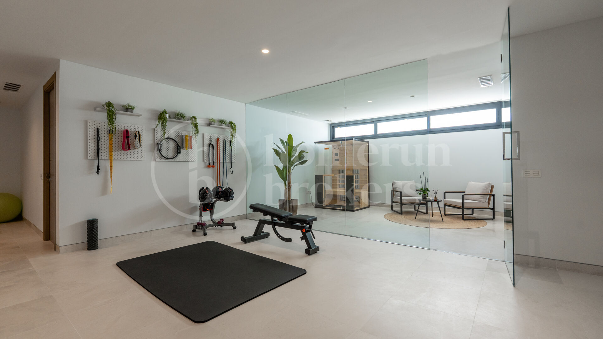 Villa Onyx – Panoramautsikt över hav och golf i prestigefyllda La Alquería, Benahavís