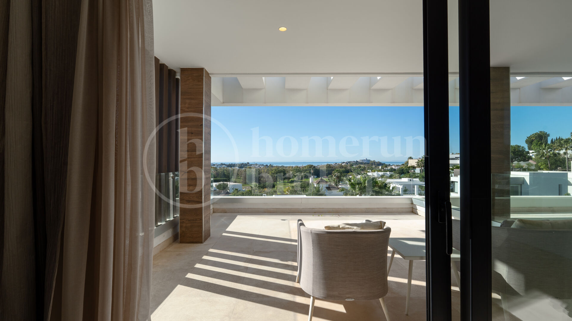 Villa Onyx – Panoramautsikt över hav och golf i prestigefyllda La Alquería, Benahavís