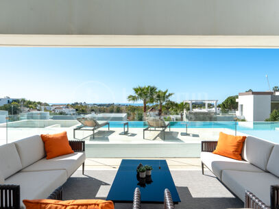 Villa Onyx – Panoramautsikt över hav och golf i prestigefyllda La Alquería, Benahavís