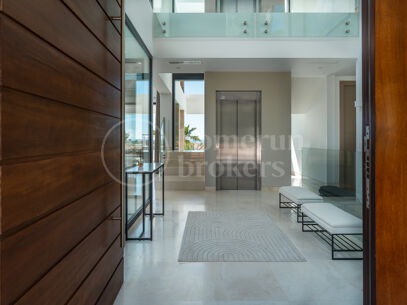 Villa Onyx – Panoramautsikt över hav och golf i prestigefyllda La Alquería, Benahavís