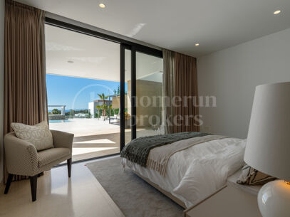 Villa Onyx – Panoramautsikt över hav och golf i prestigefyllda La Alquería, Benahavís