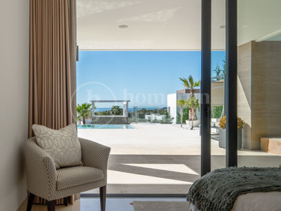 Villa Onyx – Panoramautsikt över hav och golf i prestigefyllda La Alquería, Benahavís