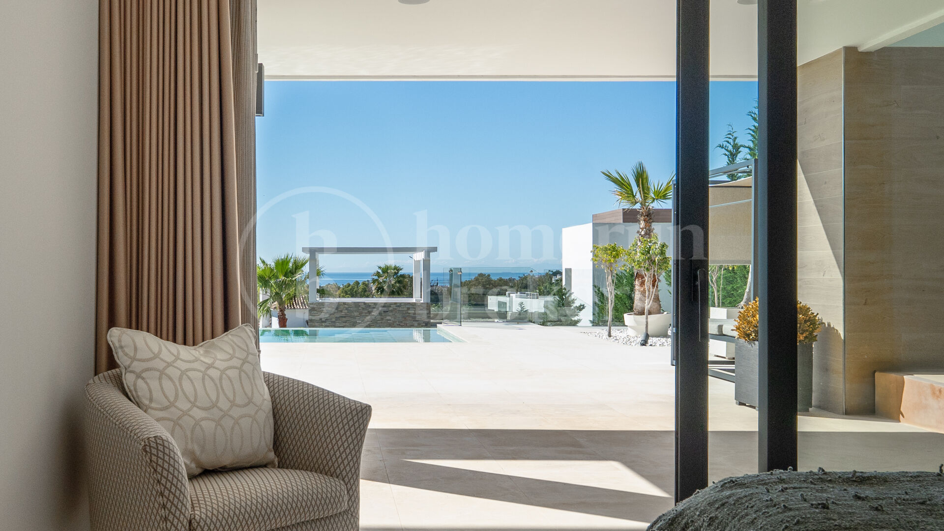 Villa Onyx – Panoramautsikt över hav och golf i prestigefyllda La Alquería, Benahavís