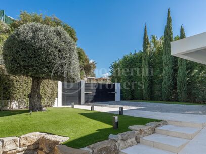 Villa Onyx – Panoramautsikt över hav och golf i prestigefyllda La Alquería, Benahavís