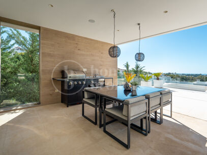 Villa Onyx – Panoramautsikt över hav och golf i prestigefyllda La Alquería, Benahavís