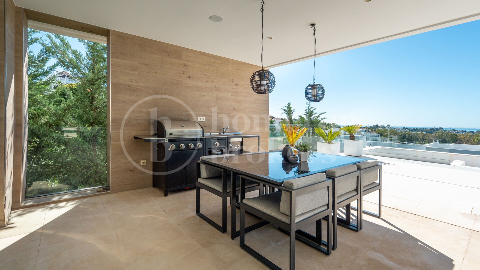 Villa Onyx – Panoramautsikt över hav och golf i prestigefyllda La Alquería, Benahavís