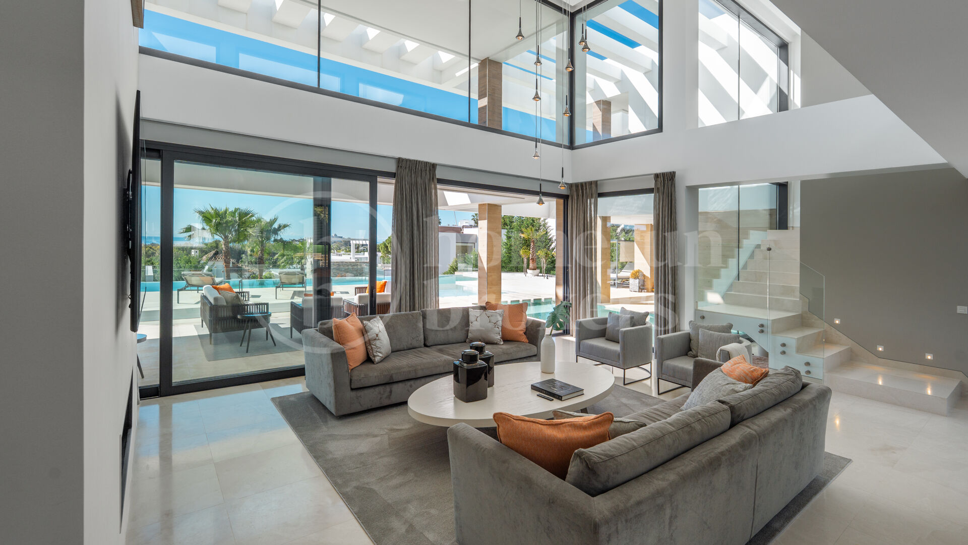 Villa Onyx – Panoramautsikt över hav och golf i prestigefyllda La Alquería, Benahavís