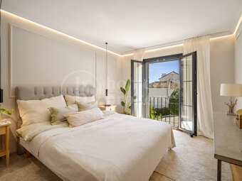 Casa Jimena – Renoverat Andalusiskt Radhus med Havsutsikt på Golden Mile i Marbella
