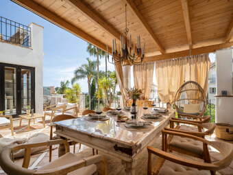 Casa Jimena – Renoverat Andalusiskt Radhus med Havsutsikt på Golden Mile i Marbella