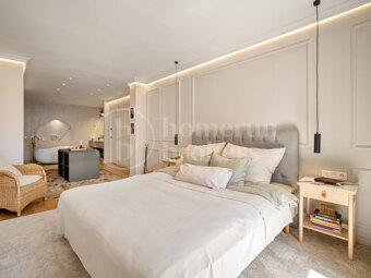 Casa Jimena – Renoverat Andalusiskt Radhus med Havsutsikt på Golden Mile i Marbella