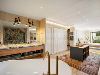 Casa Jimena – Renoverat Andalusiskt Radhus med Havsutsikt på Golden Mile i Marbella