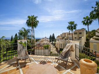 Casa Jimena – Renoverat Andalusiskt Radhus med Havsutsikt på Golden Mile i Marbella