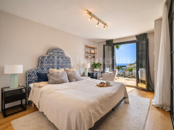 Casa Jimena – Renoverat Andalusiskt Radhus med Havsutsikt på Golden Mile i Marbella