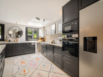 Casa Jimena – Renoverat Andalusiskt Radhus med Havsutsikt på Golden Mile i Marbella