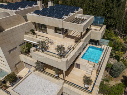 Penthouse Los Arrayanes - with Panoramic Sea Views and Private Pool in Nueva Andalucia