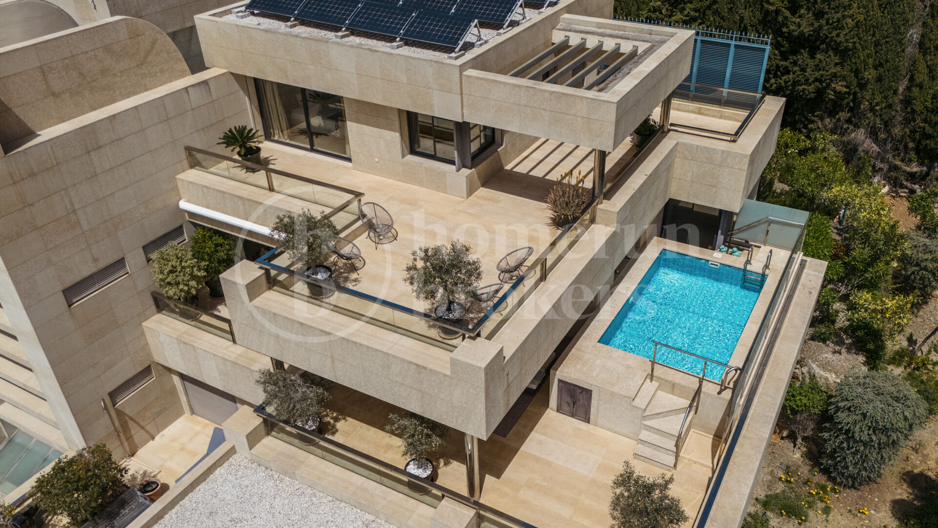 Penthouse Los Arrayanes - with Panoramic Sea Views and Private Pool in Nueva Andalucia