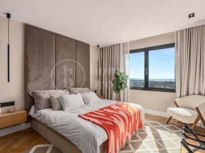Penthouse Halcon – Luxury Renovated Penthouse with Panoramic Views in Benahavís