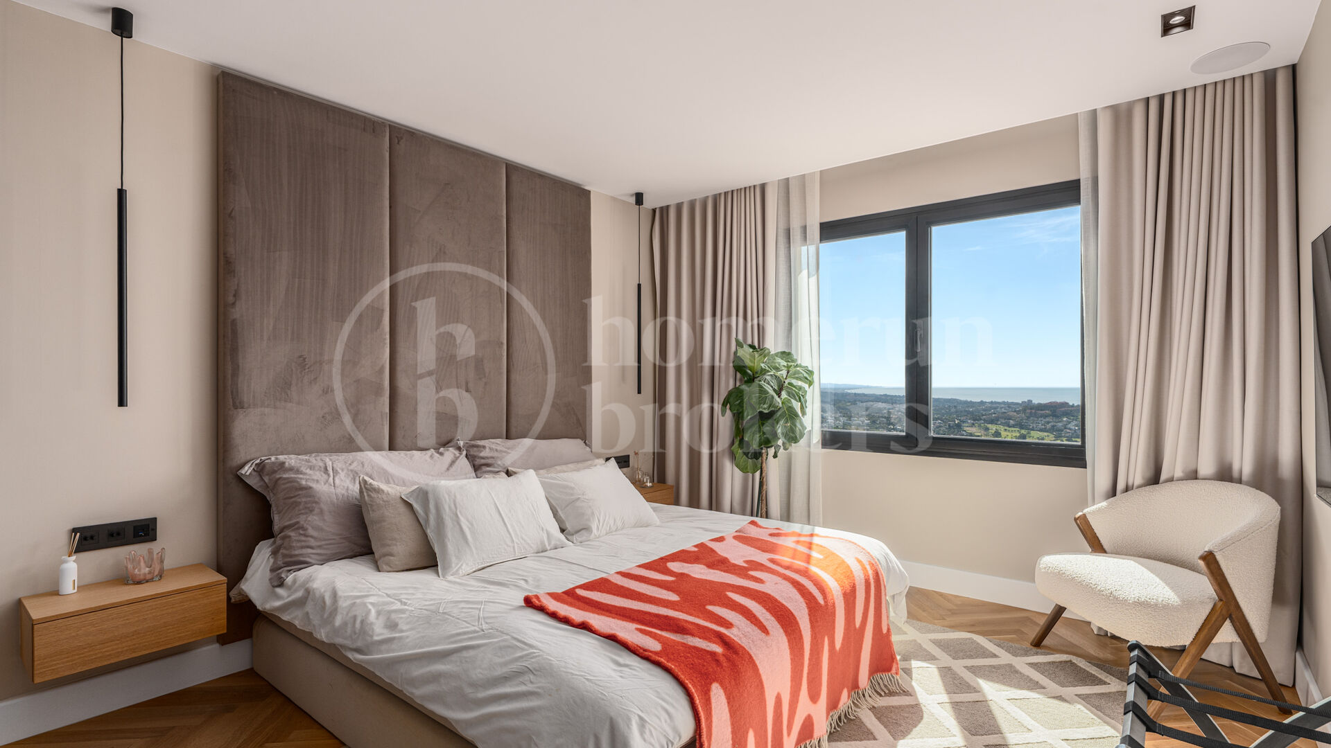 Penthouse Halcon - Lyxrenoverad takvåning med panoramautsikt i Benahavís