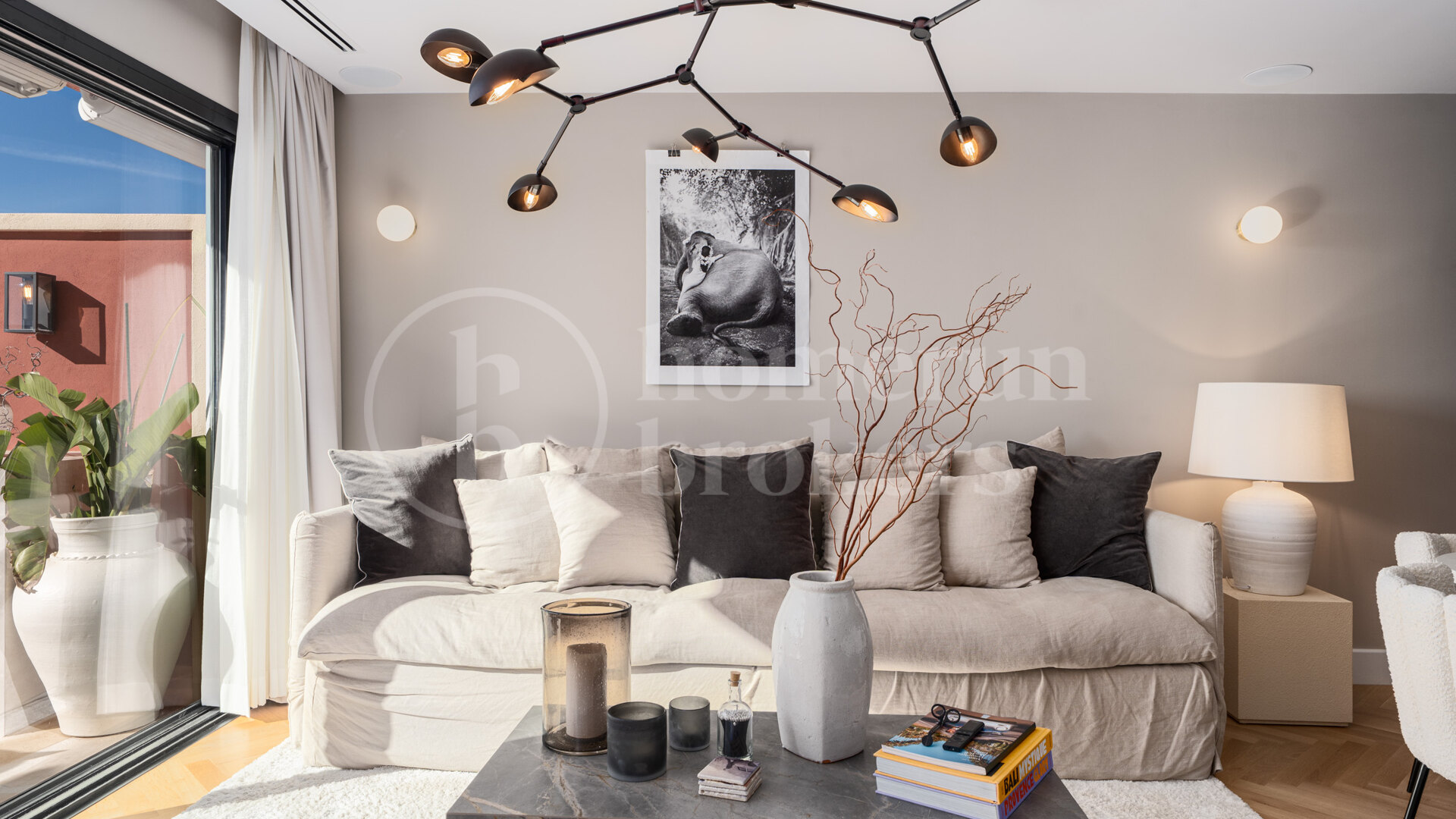Penthouse Halcon – Luxury Renovated Penthouse with Panoramic Views in Benahavís