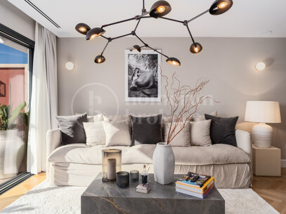 Penthouse Halcon – Luxury Renovated Penthouse with Panoramic Views in Benahavís