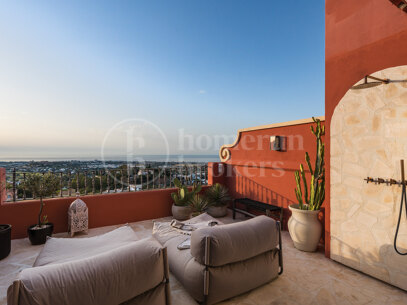 Penthouse Halcon – Luxury Renovated Penthouse with Panoramic Views in Benahavís