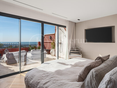Penthouse Halcon – Luxury Renovated Penthouse with Panoramic Views in Benahavís