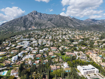 Luxury Mediterranean Villa in Nagüeles, Marbella