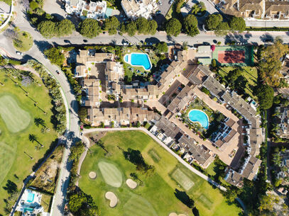 Casa Naranjos – Renovated Frontline Golf Townhouse in Los Naranjos Country Club