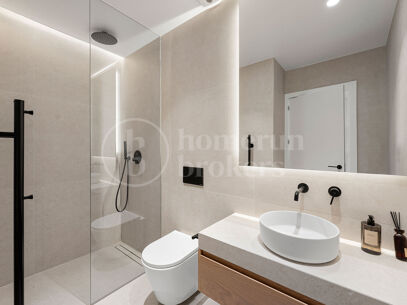Casa Naranjos – Renovated Frontline Golf Townhouse in Los Naranjos Country Club