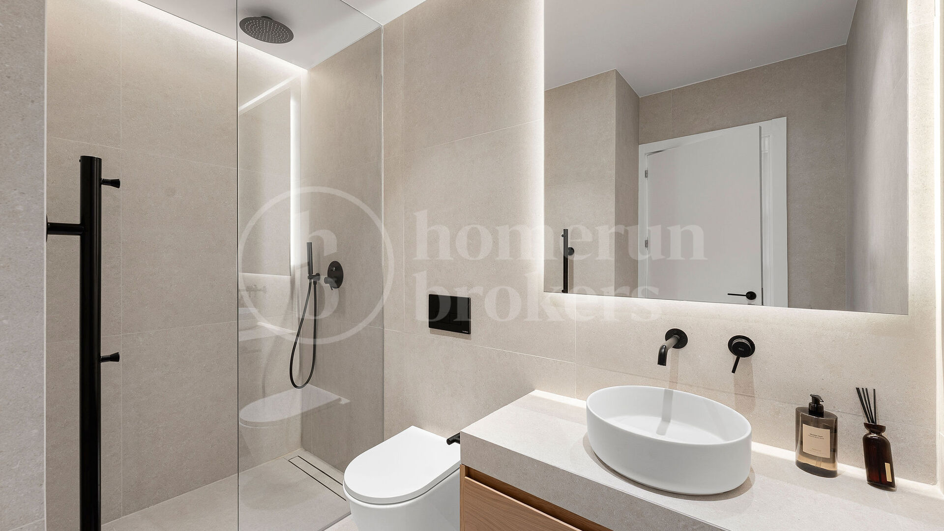 Casa Naranjos – Renovated Frontline Golf Townhouse in Los Naranjos Country Club