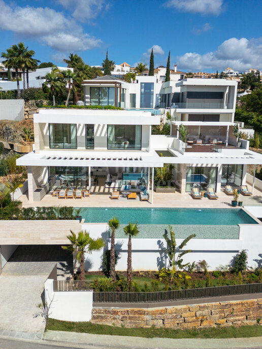Villa Avani – Contemporary Design Villa with Panoramic Views in Los Flamingos, BenahavÃs