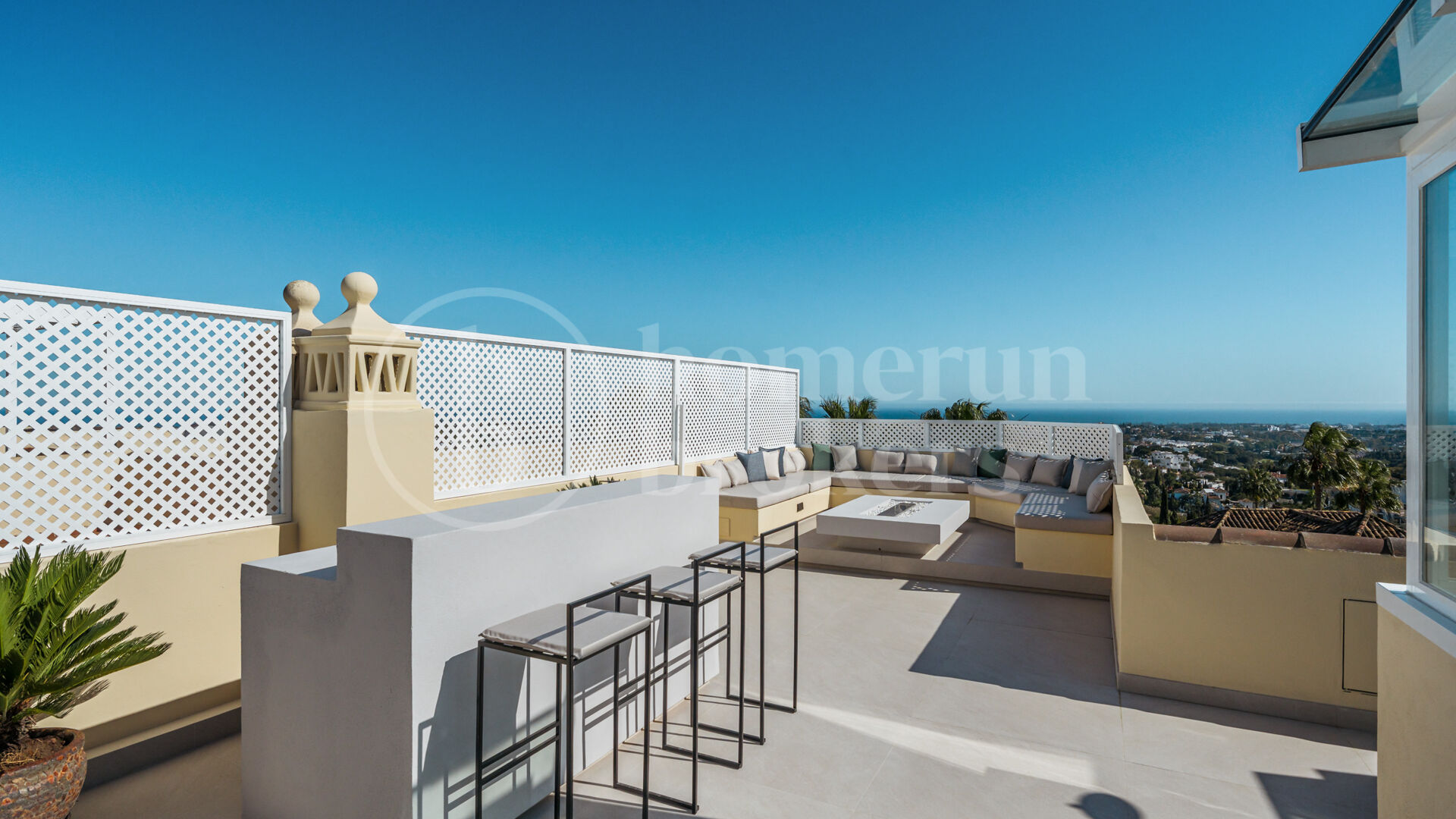 Townhouse Horizon – Renovated Townhouse with Sea Views in La Quinta