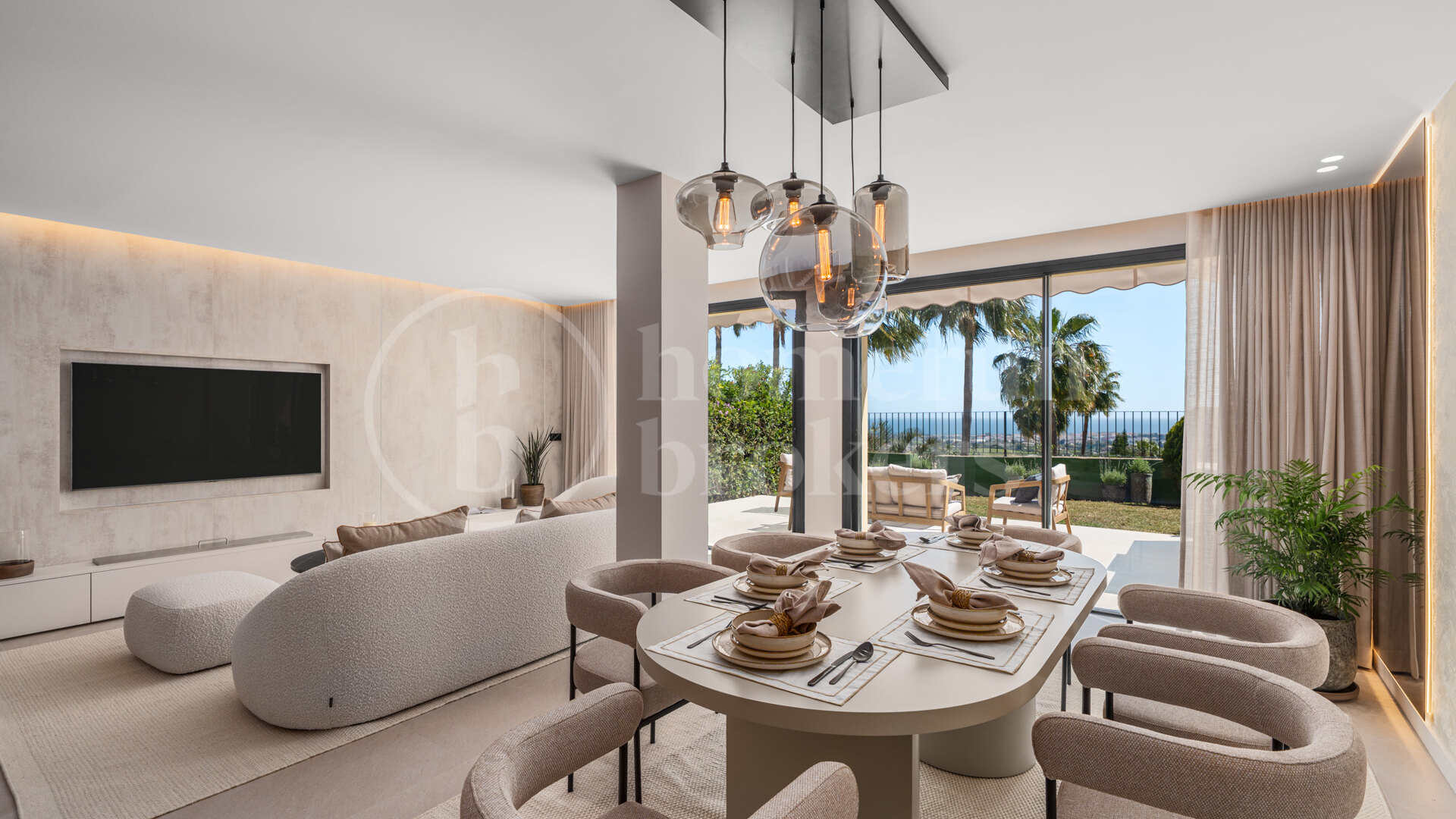 Maison Vue – Renovated Townhouse with Sea Views in La Quinta