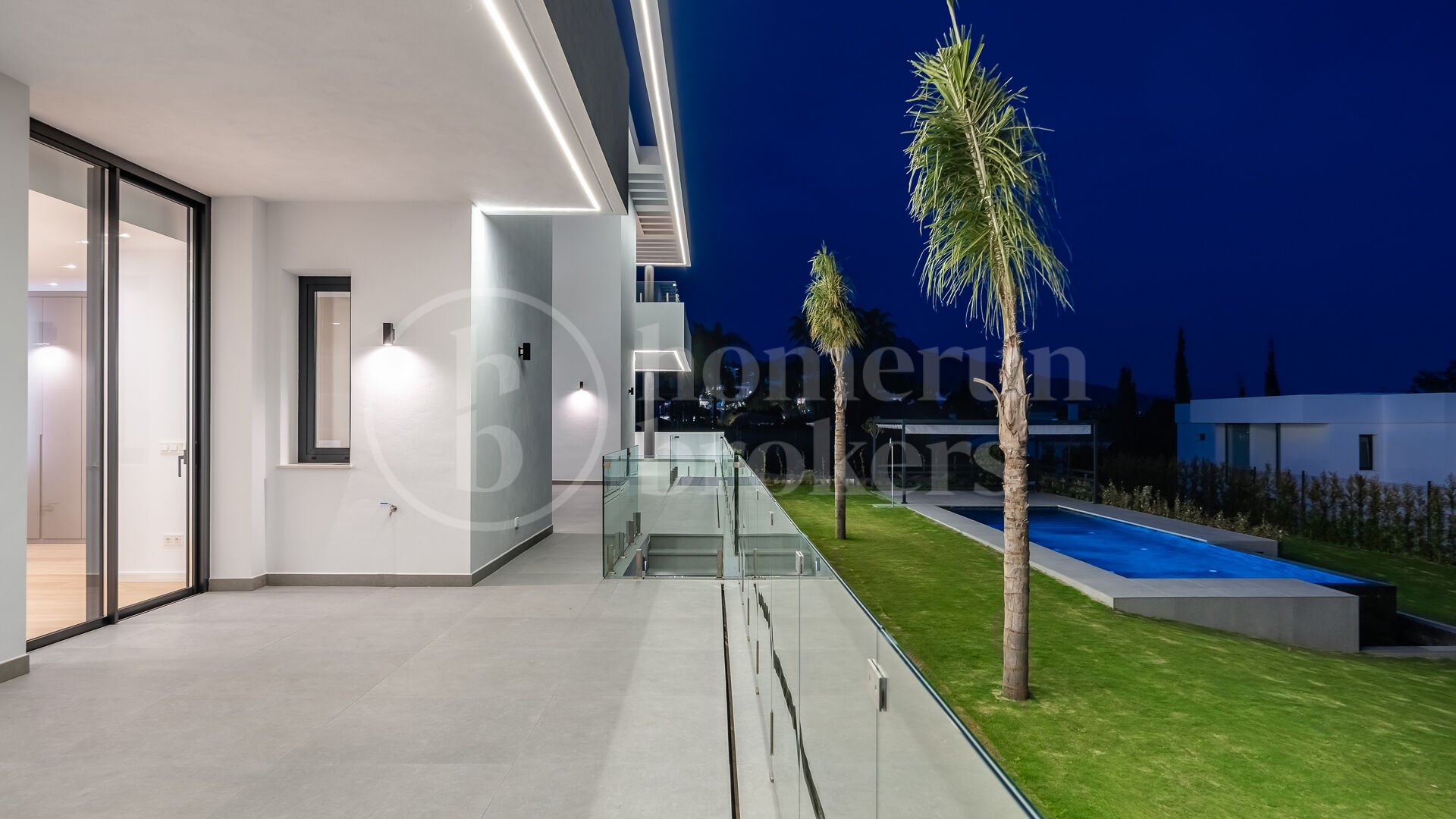 Villa Paradise – Modern Villa i Paraíso Alto