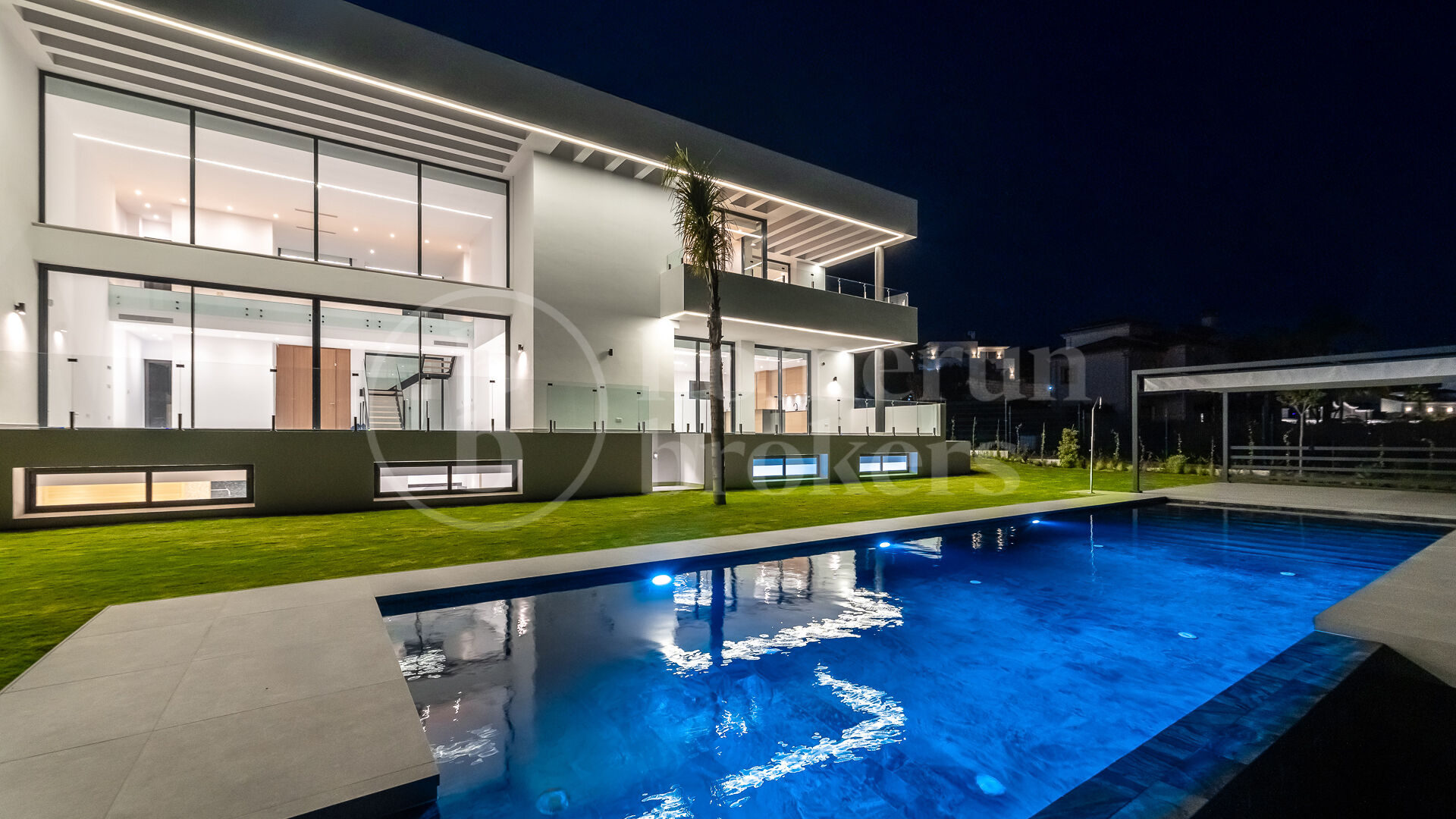 Villa Paradise – Modern Villa i Paraíso Alto