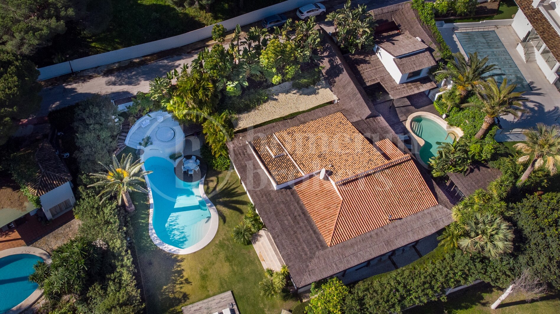 Villa Bali - Villa with Guest Apartment and in Nueva Andalucía