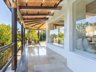 Villa Bali - Villa with Guest Apartment and in Nueva Andalucía