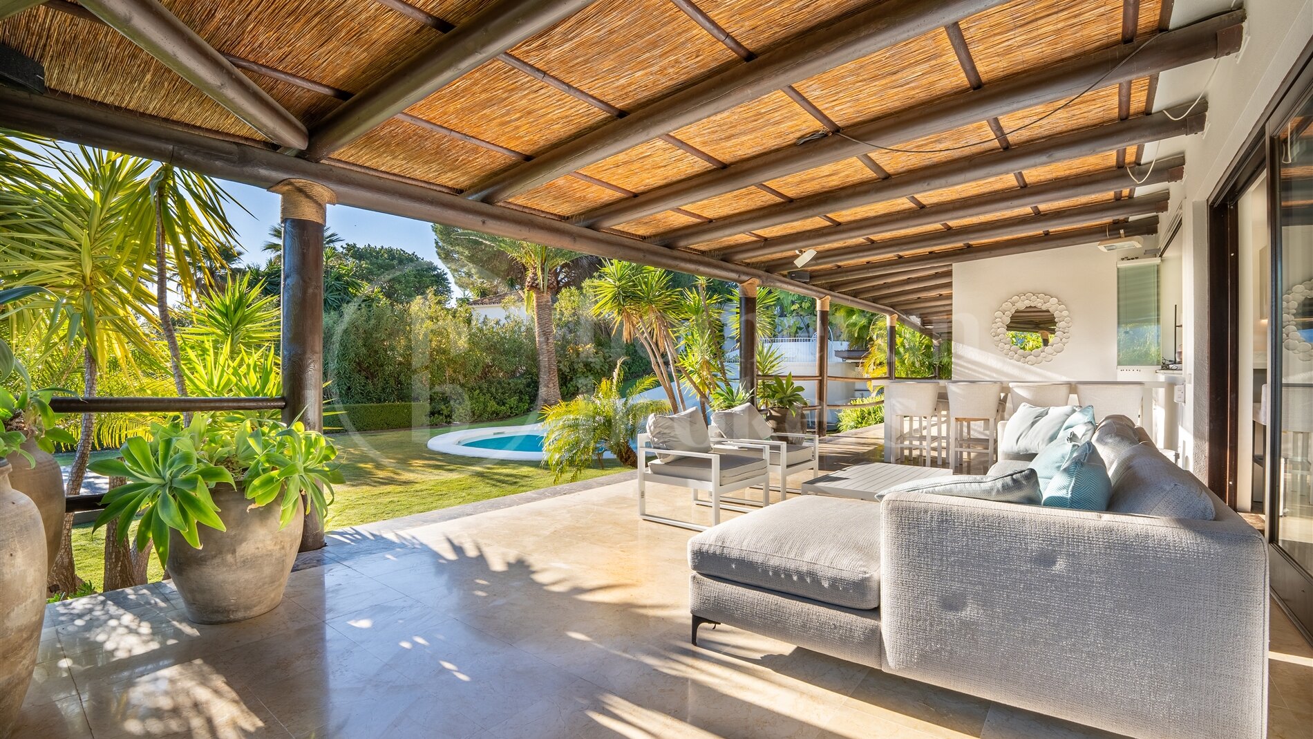 Villa Bali - Villa with Guest Apartment and in Nueva Andalucía